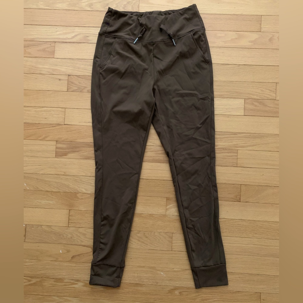 Halara cloudful jogger, size small